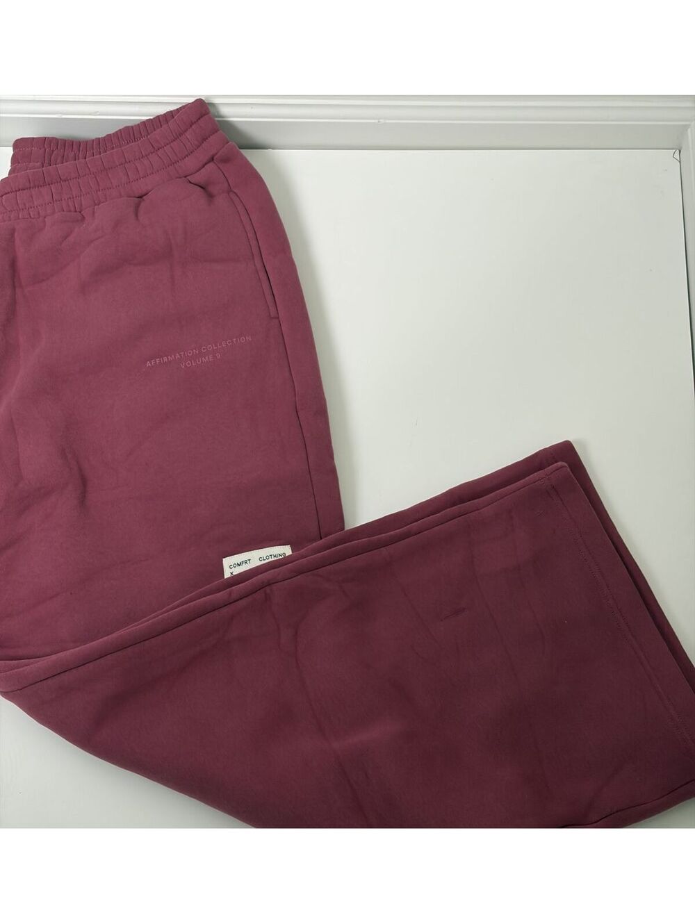 COMFRT NWOT Affirmation Limited Edition Straight Leg Sweatpants Berry Size XL - Picture 2 of 2